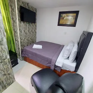 https://punto-100.hotels-bogota.net